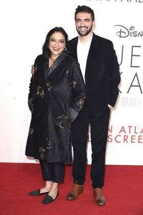 Mira Nair mit Sohn Zohran Mamdani bei der Premiere von Queen of Katwe auf dem 60. BFI London Film Festival im Odeon Leicester Square. London, 09.10.2016 Mira Nair mit Sohn Zohran Mamdani  Foto:xS.xVasx xFuturexImage