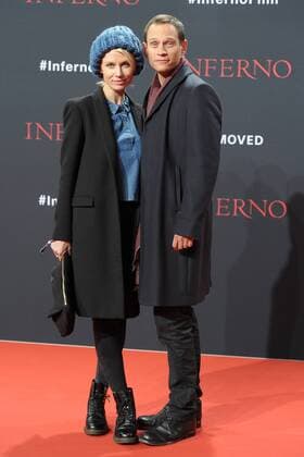 Deutschlandpremiere INFERNO Vinzenz Kiefer mit Freundin Masha Tokareva Ankunft zur Deutschlandpremiere INFERNO im Cinestar Sony Center in Berlin am 10.10.2016