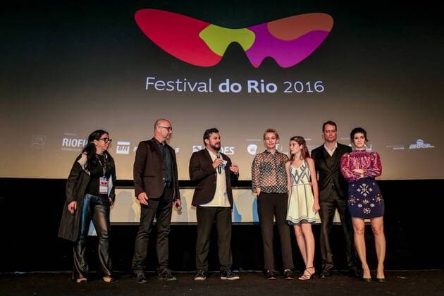 Pequeno Segredo - Little Secret: Filmpremiere in Rio de Janeiro RIO DE JANEIRO, RJ - 10.10.2016: TAPETE VERMELHO DO FILME PEQUENO SEGREDO - Cast during the Little Movie Red Carpet Secret, David Schurmann in Rio festival. Film directed by Brazil to compete for a position in the Foreign Language Oscar. The film is based on the true story of Kat Schurmann - which also inspired the eponymous best-selling Heloisa Schurmann. x1213352x  AndréxHorta