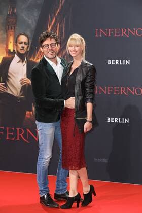 Tobey Wilson und Sabrina Gehrmann bei der Inferno Film Premiere am 10.10.2016 in Berlin Inferno Kino Premiere in Berlin, 2016 
