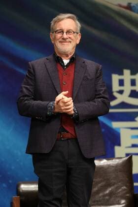 BEIJING, CHINA - OCTOBER 10: American director Steven Allan Spielberg attends promotional event for his film Big Friendly Giant at Tsinghua University on October 10, 2016 in Beijing, China.  CFP493630654