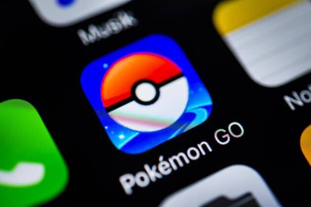 App-Icons auf Smartphone-Display App-Icons, Anzeige auf einem Bildschirm vom Handy, Pokemon Go, Handyspiel, Computerspiel, iOS, Makroaufnahme, Detail, formatfüllend Copyright: imageBROKER/ValentinxWolf iblvfw04410020.jpg