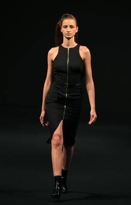 Mexico City Fashion Week - Alfredo Martinez Modenschau A model presents creations of the spring-summer 2017 collection by Mexican designer Alfredo Martinez during the second day of Mexico Fashion Week in Mexico City, Mexico, 11 October 2016. EFE Mario Guzman FASHION WEEK IN MEXICO !ACHTUNG: NUR REDAKTIONELLE NUTZUNG!  MEX002 20161012-636118336077682641
