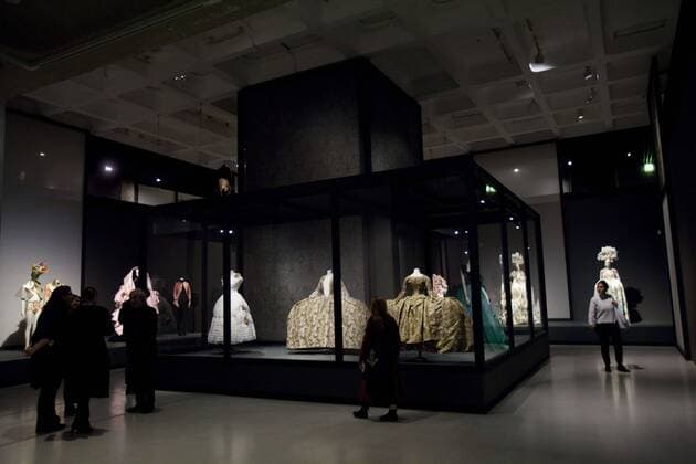 October 12, 2016 - London, UK - The Vulgar: Fashion Redefined is the first exhibition to consider this inherently challenging but utterly compelling territory of taste. Conceived by exhibition-maker Judith Clark and psychoanalyst Adam Phillips, the exhibition takes fascinating literary definitions of ˜the vulgar™ as a starting point and includes a wealth of over 120 stunning exhibits from the Renaissance through to the 21st century. Drawn from major public and private collections worldwide, with contributions from leading modern and contemporary designers such as Walter Van Beirendonck, Manolo Blahnik, Christian Dior, Iris van Herpen, Pam Hogg, Marc Jacobs for Louis Vuitton, Stephen Jones, Christian Lacroix, Karl Lagerfeld for Chloe and CHANEL, Alexander McQueen for Givenchy, Prada, Jeremy Scott for Moschino, Philip Treacy, Viktor & Rolf and Vivienne Westwood, Barbican Art Gallery, - ZUMAvl1_