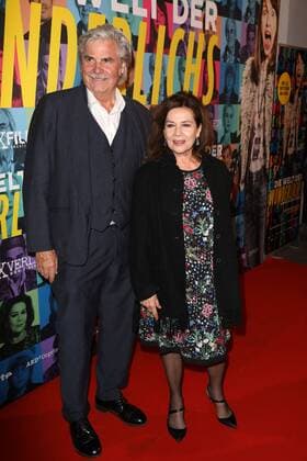 Peter Simonischek und Hannelore Elsner bei der Die Welt der Wunderlichs Film Premiere am 12.10.2016 in Berlin Die Welt der Wunderlichs Filmpremiere in Berlin, 2016 