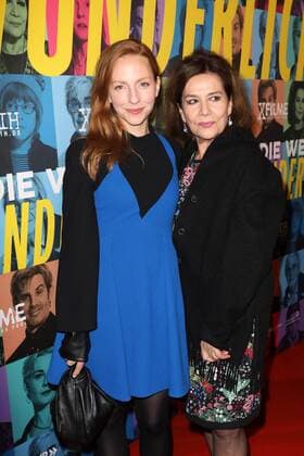 Katharina Schüttler und Hannelore Elsner bei der Die Welt der Wunderlichs Film Premiere am 12.10.2016 in Berlin Die Welt der Wunderlichs Filmpremiere in Berlin, 2016 