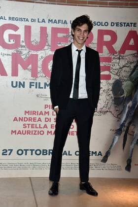 In Guerra per Amore Filmpremiere in Rom Rome, Red Carpet In Guerra per Amore. Pictured: Eduardo Valdargnini Burberry dress  Copyright: xCamillaxMorandix xIPAx