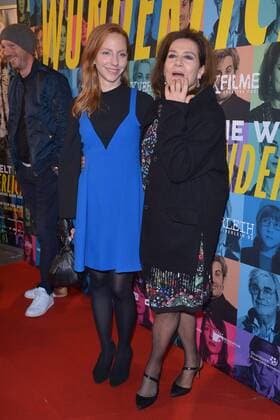 Premiere Welt der Wunderlichs Katharina Schüttler, Hannelore Elsner Ankunft zur Premiere die Welt der Wunderlichs im Kantkino in Berlin am 12.10.2016