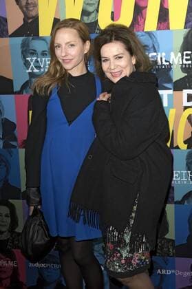 Katharina Schüttler und Hannelore Elsner bei der Premiere des Kinofilms Die Welt der Wunderlichs im Kant Kino. Berlin, 12.10.2016 Foto:xF.xKernx xFuturexImage