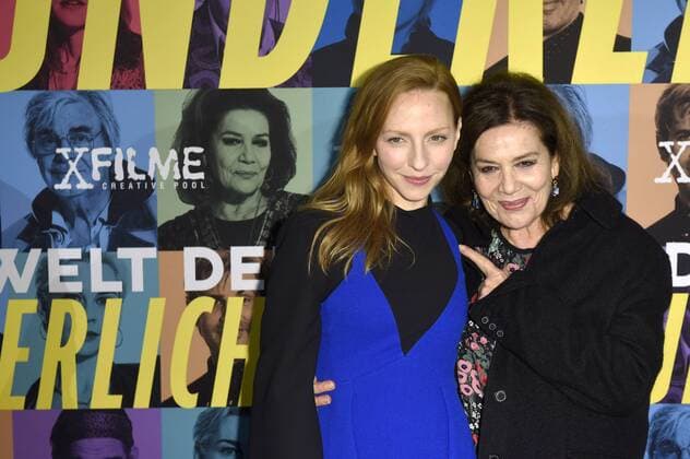 Katharina Schüttler und Hannelore Elsner bei der Premiere des Kinofilms Die Welt der Wunderlichs im Kant Kino. Berlin, 12.10.2016 Foto:xF.xKernx xFuturexImage
