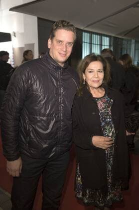 Hannelore Elsner mit Sohn Dominik bei der Premiere des Kinofilms Die Welt der Wunderlichs im Kant Kino. Berlin, 12.10.2016 Foto:xF.xKernx xFuturexImage