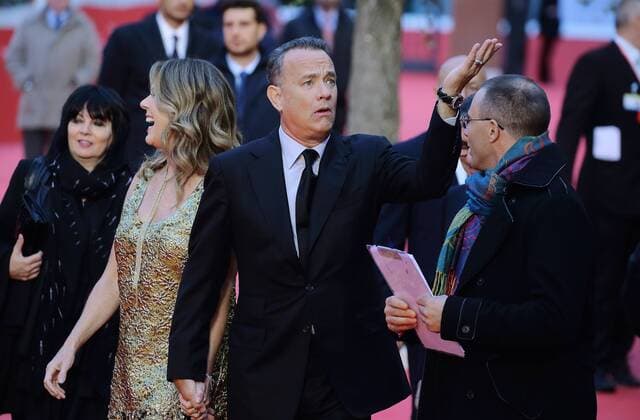 Filmfest in Rom - roter Teppich für den Preis für das Lebenswerk October 13, 2016 - Rome, Italy - American actor TOM HANKS and his wife on the red carpet at Rome Film Festival 2016 at Audiutorium in Rome. Rome Italy - ZUMAi15_