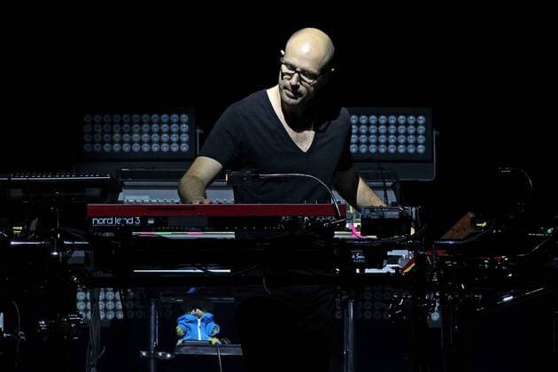 SCHILLER LIVE 2016. Keyboarder Christopher von Deylen ( Schiller ) während eines Konzertes im Rahmen seiner SCHILLER LIVE 2016 - Tour am 13.10.2016 vor 3.500 Fans in der Arena Leipzig.
