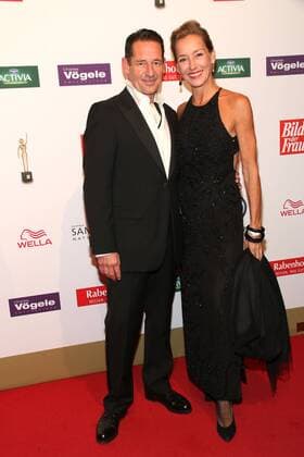 Max Tidof und Lisa Seitz bei der Verleihung Goldene Bild der Frau 2016 -Deutschlands starke Frauen am 13.10.2016 in Hamburg Das Goldene Bild der Frau Verleihung 2016 in Hamburg 