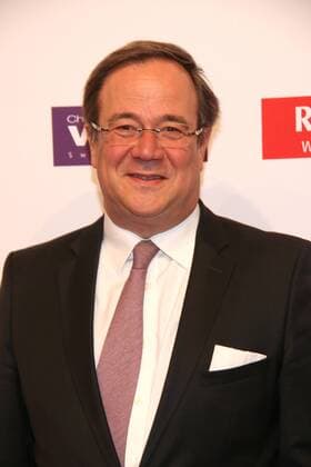 Armin Laschet bei der Verleihung Goldene Bild der Frau 2016 -Deutschlands starke Frauen am 13.10.2016 in Hamburg Das Goldene Bild der Frau Verleihung 2016 in Hamburg 