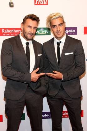 Mark Keller und sein Sohn Aaron bei der Verleihung Goldene Bild der Frau 2016 -Deutschlands starke Frauen am 13.10.2016 in Hamburg Das Goldene Bild der Frau Verleihung 2016 in Hamburg 