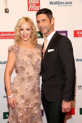 Isabel Edvardsson und Marcus Wei§ bei der Verleihung Goldene Bild der Frau 2016 -Deutschlands starke Frauen am 13.10.2016 in Hamburg Das Goldene Bild der Frau Verleihung 2016 in Hamburg 