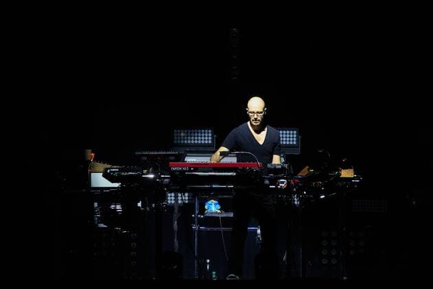 Das Musikprojekt Schiller (Christopher von Deylen) live auf Tour in der Arena Leipzig.