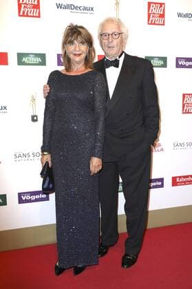 Günther Maria Halmer mit Ehefrau Claudia bei der 10. Verleihung der Goldenen Bild der Frau 2016 im Hamburger Stage Theater. Hamburg, 13.10.2016 Foto:xS.xGabschx xFuturexImage