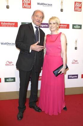 Michael Mendl und Sandra Immoor bei der 10. Verleihung der Goldenen Bild der Frau 2016 im Hamburger Stage Theater. Hamburg, 13.10.2016 Foto:xS.xGabschx xFuturexImage