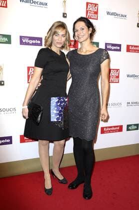 Gesine Cukrowski und Esther Ridder bei der 10. Verleihung der Goldenen Bild der Frau 2016 im Hamburger Stage Theater. Hamburg, 13.10.2016 Foto:xS.xGabschx xFuturexImage