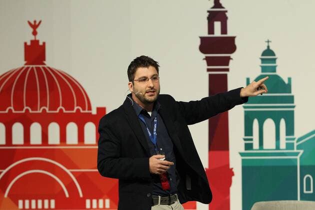 IAPA Konferenz in Mexiko-Stadt Brazilian jounalist of the Brazilian Association of Investigative Journalism Tiago Mali takes part at the pannel Digital and Democratic Revolution during the 72nd General Assembly of the Inter American Press Association in Mexico City, Mexico, 14 October 2016. EFE Jorge Nunez GENERAL ASSEMBLY OF THE INTER AMERICAN PRESS ASSOCIATION !ACHTUNG: NUR REDAKTIONELLE NUTZUNG!  MEX001 20161014-636120800923308738