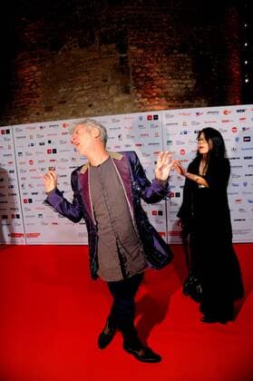 Der Regisseur Christopher Doyle posiert am 14.10.2016 in Köln auf dem roten Teppich beim International Film Award NRW im Rahmen des Film Festival Cologne. (vormals: Cologne Conference) ein internationales Film- und Fernsehfestival in Köln.