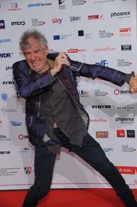Bilder des Tages Der Regisseur Christopher Doyle posiert am 14.10.2016 in Köln auf dem roten Teppich beim International Film Award NRW im Rahmen des Film Festival Cologne. (vormals: Cologne Conference) ein internationales Film- und Fernsehfestival in Köln.