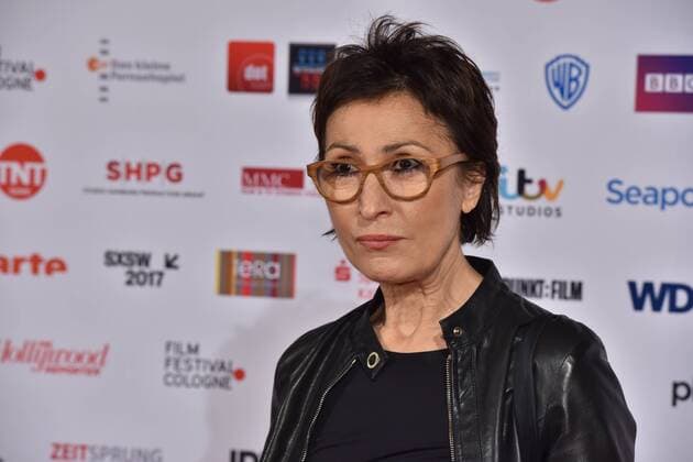 Die Schriftstellerin und Schauspielerin Renan Demirkan posiert am 14.10.2016 in Köln auf dem roten Teppich beim International Film Award NRW im Rahmen des Film Festival Cologne. (vormals: Cologne Conference) ein internationales Film- und Fernsehfestival in Köln.