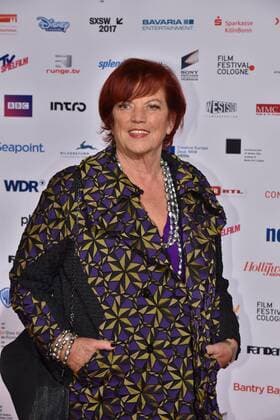 Filmproduzentin Regina Ziegler posiert am 14.10.2016 in Köln auf dem roten Teppich beim International Film Award NRW im Rahmen des Film Festival Cologne. (vormals: Cologne Conference) ein internationales Film- und Fernsehfestival in Köln.