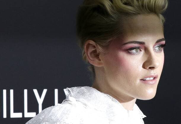 Kristen Stewart arrives on the red carpet at a Special World Premiere Presentation of Billy Lynn s Long Halftime Walk part of New York Film Festival at AMC Loews Lincoln Square 13 Theater on October 14, 2016 in New York City.  NYP20161014103 JOHNxANGELILLO