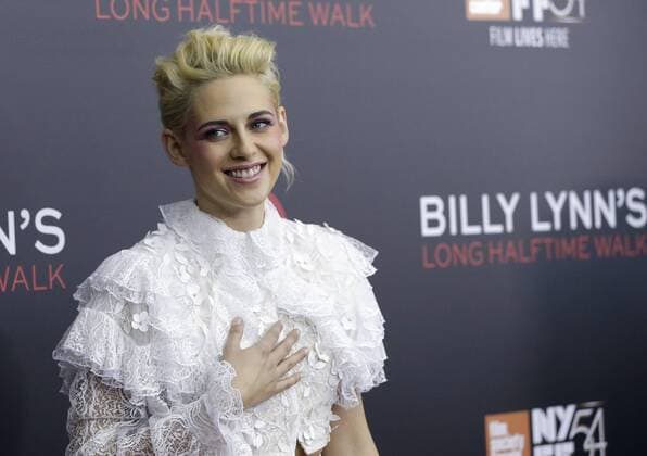 Kristen Stewart arrives on the red carpet at a Special World Premiere Presentation of Billy Lynn s Long Halftime Walk part of New York Film Festival at AMC Loews Lincoln Square 13 Theater on October 14, 2016 in New York City.  NYP20161014105 JOHNxANGELILLO