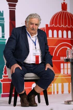 IAPA Konferenz in Mexiko-Stadt Uruguay s former President Jose Mujica takes part at a conference during the 72nd General Assembly of the Inter American Press Association in Mexico City, Mexico, 14 October 2016. Donald Trump s attacks to the press have been the main topic of the conference today. EFE Jorge Nunez GENERAL ASSEMBLY OF THE INTER AMERICAN PRESS ASSOCIATION !ACHTUNG: NUR REDAKTIONELLE NUTZUNG!  MEX001 20161015-636120968134226338