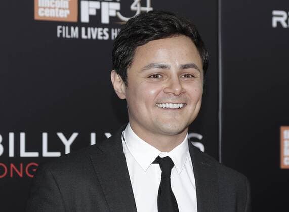 Arturo Castro arrives on the red carpet at a Special World Premiere Presentation of Billy Lynn s Long Halftime Walk part of New York Film Festival at AMC Loews Lincoln Square 13 Theater on October 14, 2016 in New York City.  NYP20161014113 JOHNxANGELILLO