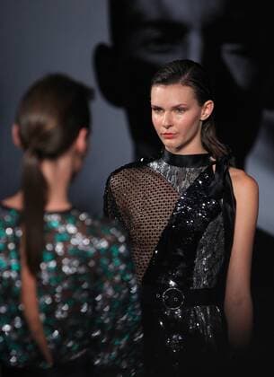Mexico City Fashion Week - Alfredo Martinez Modenschau Models present creations by Mexican Designer Alfredo Martínez, during the fourth day of the Fashion Week in Mexico City, Mexico, 14 October 2016. EPA Mario Guzman FASHION WEEK IN MEXICO !ACHTUNG: NUR REDAKTIONELLE NUTZUNG!  MEX124 20161015-636121101369878504