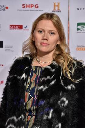 Die französische Regisseurin Lucie Borleteau posiert am 14.10.2016 in Köln auf dem roten Teppich beim International Film Award NRW im Rahmen des Film Festival Cologne. (vormals: Cologne Conference) ein internationales Film- und Fernsehfestival in Köln.