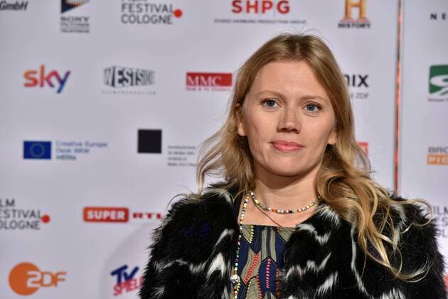 Die französische Regisseurin Lucie Borleteau posiert am 14.10.2016 in Köln auf dem roten Teppich beim International Film Award NRW im Rahmen des Film Festival Cologne. (vormals: Cologne Conference) ein internationales Film- und Fernsehfestival in Köln.