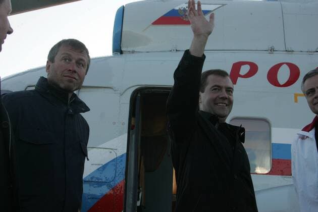 Sep 23, 2008 - Chukotka, Russia - Russian President DMITRY MEDVEDEV visiting Chukotka. With former governor of Chukotka Russian Billionaire ROMAN ABRAMOVICH (L - ZUMAx01_