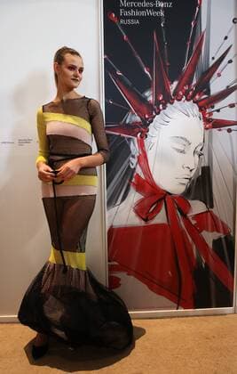MOSCOW, RUSSIA - OCTOBER 16, 2016: A model seen ahead of a runway show for the Spring Summer 2017 collections by the designers of the CONTRFASHION project at the Mercedes-Benz Fashion Week Russia in the Manege Central Exhibition Hall. Vyacheslav Prokofyev TASS  TS034AB6