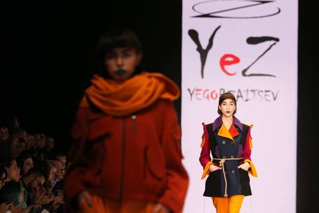 MOSCOW, RUSSIA - OCTOBER 16, 2016: Models showcase creations during a runway show for the Spring Summer 2017 collection by Russian fashion designer Yegor Zaitsev at the Mercedes-Benz Fashion Week Russia in the Manege Central Exhibition Hall. Vyacheslav Prokofyev TASS  TS034ADA