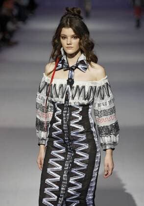 October 16, 2016 - Kiev, Ukraine - A model presents a creation by Ukrainian designer ALYONA SEREBROVA, during the Ukrainian Fashion Week in Kiev, Ukraine,on 16 October,2016. The fashion event presents Spring Summer 2017 collections by Ukrainian and International designers,from 12 to 18 October. Kiev Ukraine - ZUMAg194