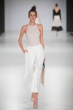 (161016) -- BUDAPEST, Oct. 16, 2016 -- A model presents a creation by Hungarian fashion brand Elysian during the Mercedes-Benz Fashion Week Central Europe in Budapest, Hungary on Oct. 16, 2016.) HUNGARY-BUDAPEST-FASHION WEEK CENTRAL EUROPE AttilaxVolgyi 
