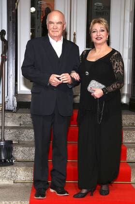 Peer Jäger mit Gattin Manon Strache bei der Galapremiere des Musicals Sister Act im Stage Theater des Westens. Berlin, 16.10.2016 Foto:xA.xBuggex xFuturexImage