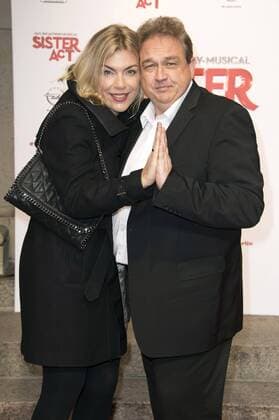 Oliver Kalkofe mit Ehefrau Connie bei der Galapremiere des Musicals Sister Act im Stage Theater des Westens. Berlin, 16.10.2016 Foto:xF.xKernx xFuturexImage