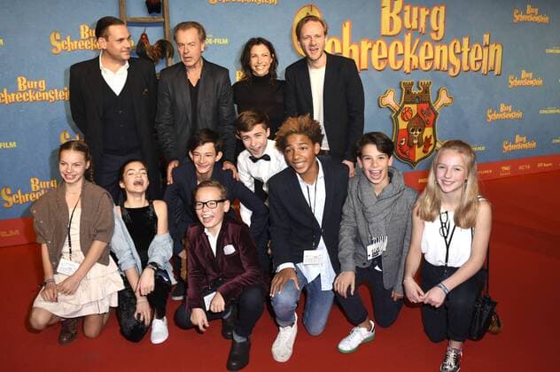Regisseur Ralf Huettner mit seinem Cast bei der Premiere des Kinofilms Burg Schreckenstein im Mathäser Filmpalast. München, 16.10.2016 Foto:xP.xSchönbergerx xFuturexImage