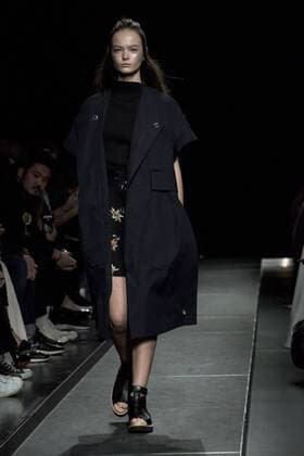 Tokio Fashion Week - Ujoh Modenschau October 17, 2016 - Tokyo, Tokyo, Japan - A model walks the runway during the Ujoh show as part of Fashion Week Tokyo Spring Summer 2017. Tokyo Japan - ZUMAc166