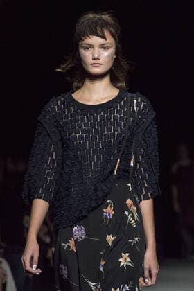 Tokio Fashion Week - Ujoh Modenschau October 17, 2016 - Tokyo, Tokyo, Japan - A model walks the runway during the Ujoh show as part of Fashion Week Tokyo Spring Summer 2017. Tokyo Japan - ZUMAc166