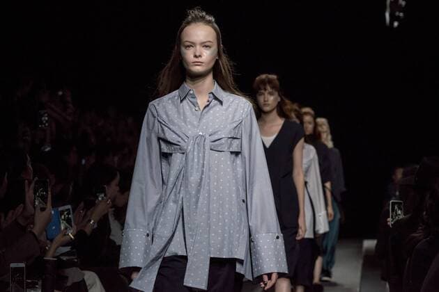 Tokio Fashion Week - Ujoh Modenschau October 17, 2016 - Tokyo, Tokyo, Japan - Ujoh show as part of Fashion Week Tokyo Spring Summer 2017. Tokyo Japan - ZUMAc166