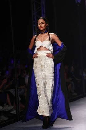 NEW DELHI, INDIA - OCTOBER 15: A model showcases the creation of designer Masaba Gupta during Amazon India Fashion Week Spring-Summer 17 at NSIC Exhibition Complex on October 15, 2016 in New Delhi, India. (Photo by Amal Ks Hindustan Times) Amazon India Fashion Week Spring Summer 2017