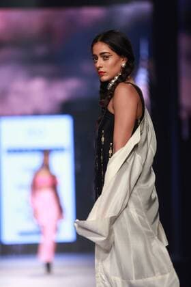 NEW DELHI, INDIA - OCTOBER 15: A model showcases the creation of designer Masaba Gupta during Amazon India Fashion Week Spring-Summer 17 at NSIC Exhibition Complex on October 15, 2016 in New Delhi, India. (Photo by Amal Ks Hindustan Times) Amazon India Fashion Week Spring Summer 2017